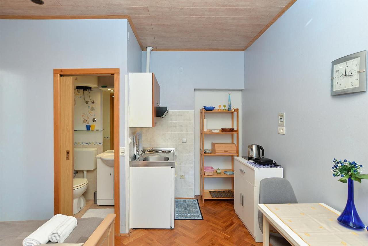 Apartments Jasna 1128 Fažana Eksteriør bilde