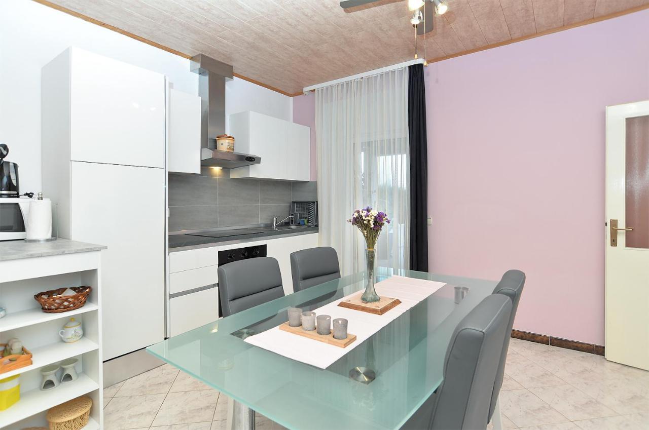 Apartments Jasna 1128 Fažana Eksteriør bilde