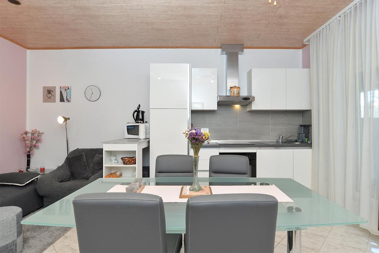 Apartments Jasna 1128 Fažana Eksteriør bilde
